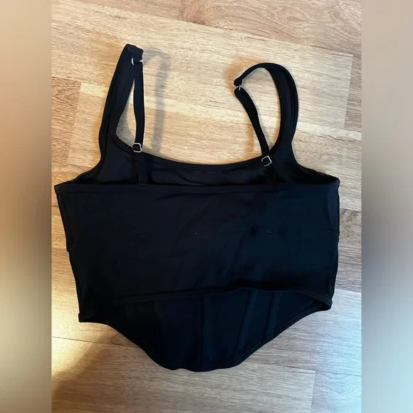 Hollister/Gilly Hicks athletic corset top - Picture 2 of 3